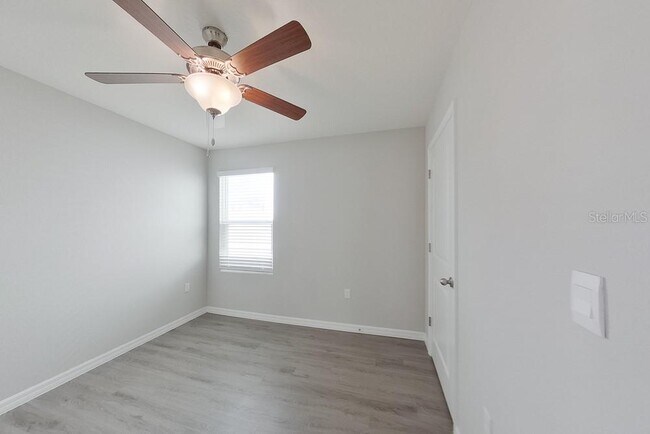 Building Photo - 8584 SW 44th Ct