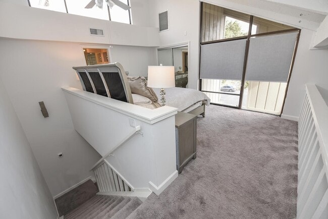 Building Photo - 1605 S US HIGHWAY 1