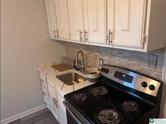 Building Photo - 322 N Franklin St