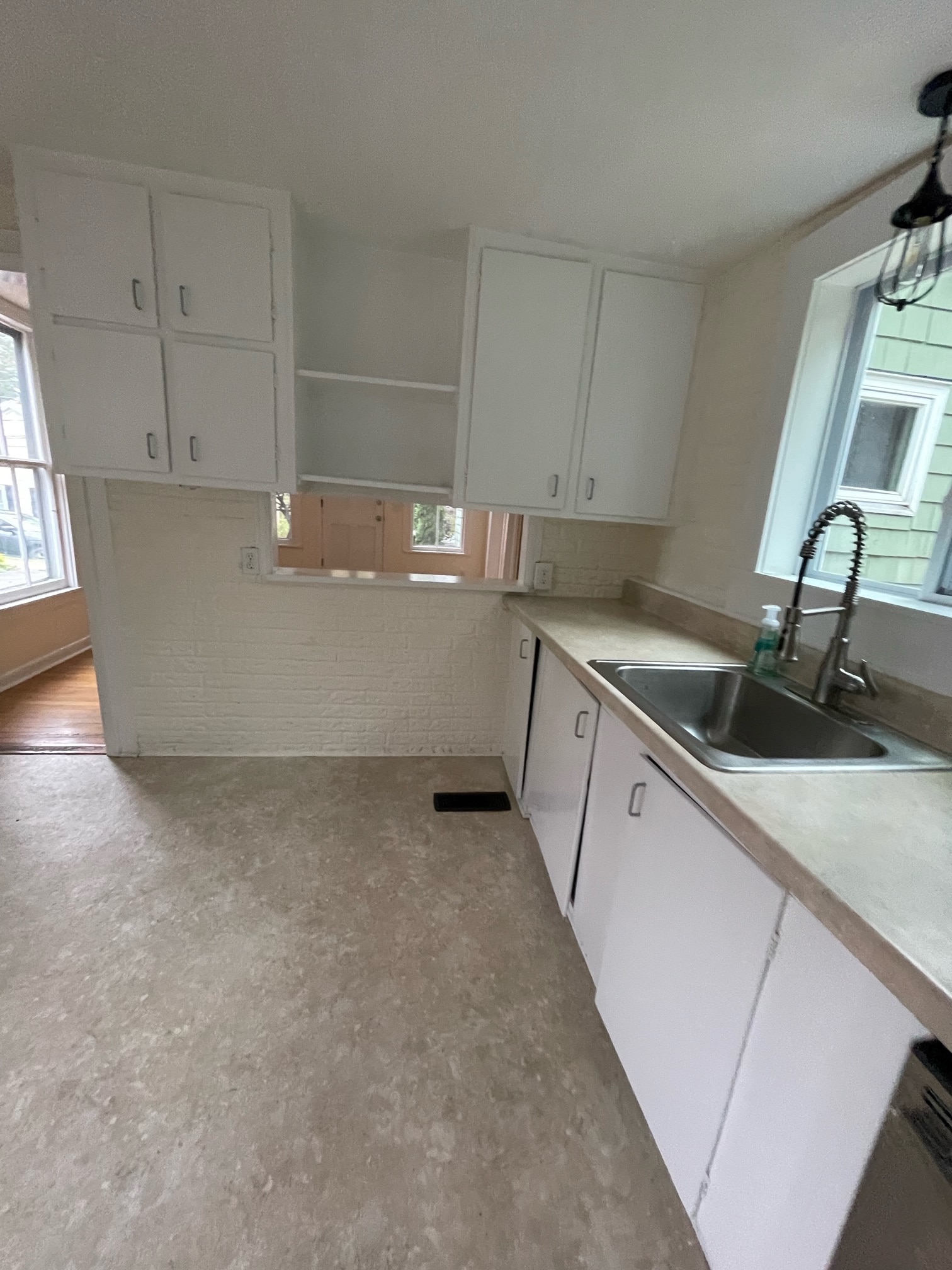 Kitchen - 13 Center St