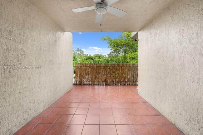 Building Photo - 1650 Coral Wy