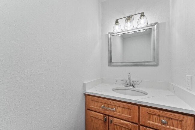 Building Photo - 11515 Burdine St