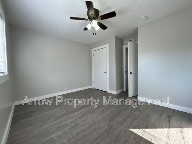 Building Photo - 1010 N 16th St