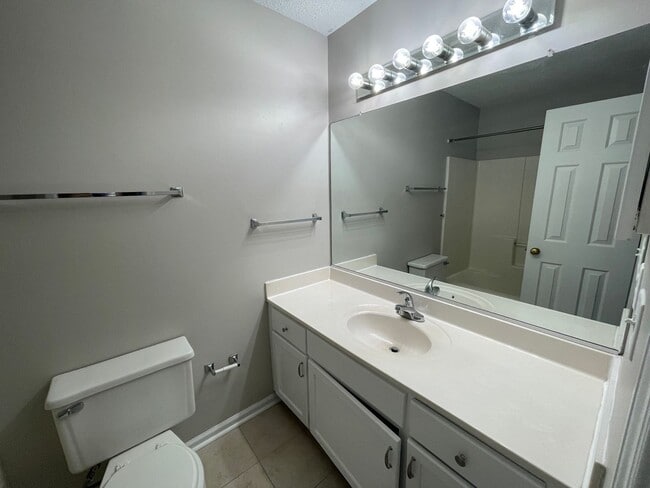 Building Photo - 115 Tannin Bark Trail