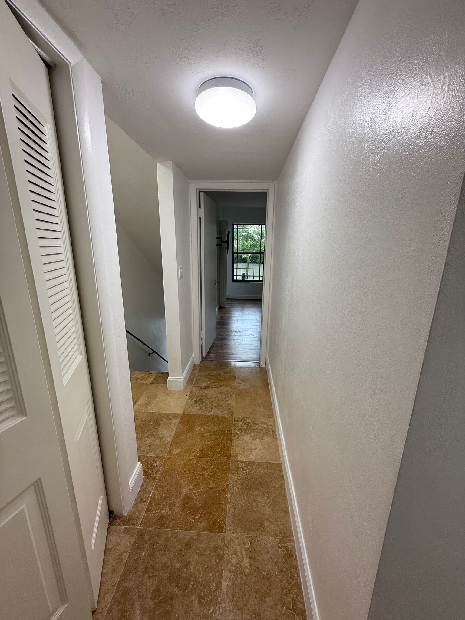 Building Photo - 9823 SW 93rd Ter