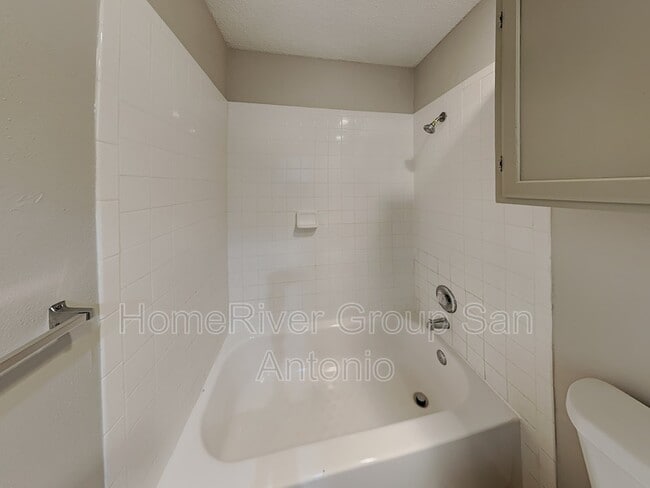Building Photo - 9739 Hidden Brook