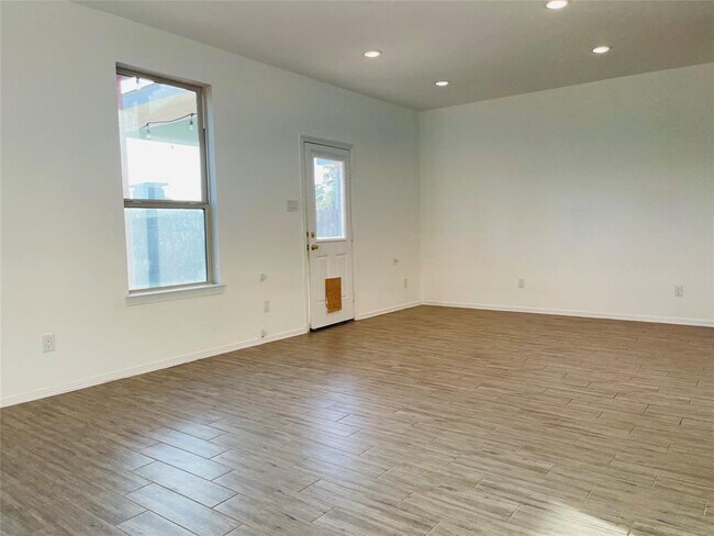 Building Photo - 14512 Jelly Pnes Dr