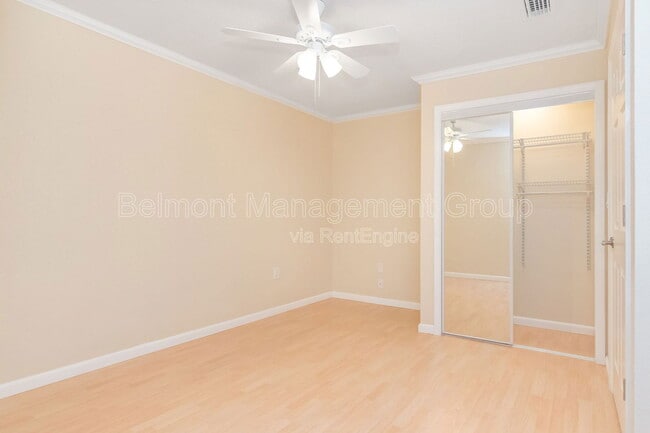 Building Photo - 644 N Knowles Ave