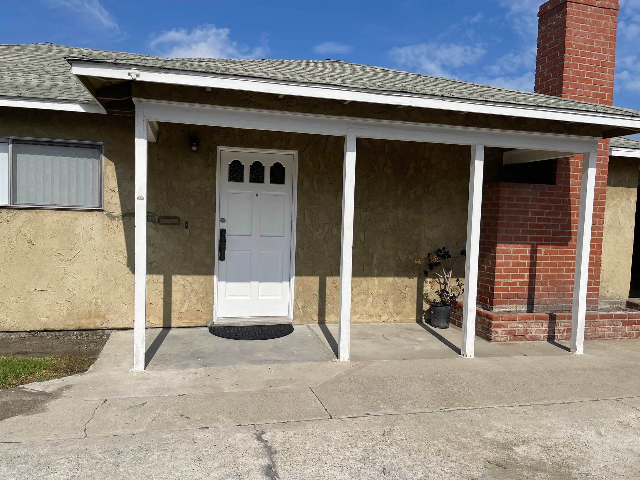 Front Door - 8717 6th St