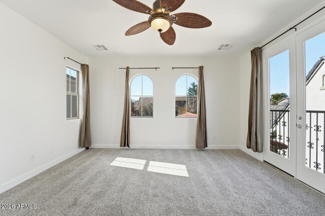 Building Photo - 15391 W Dreyfus St