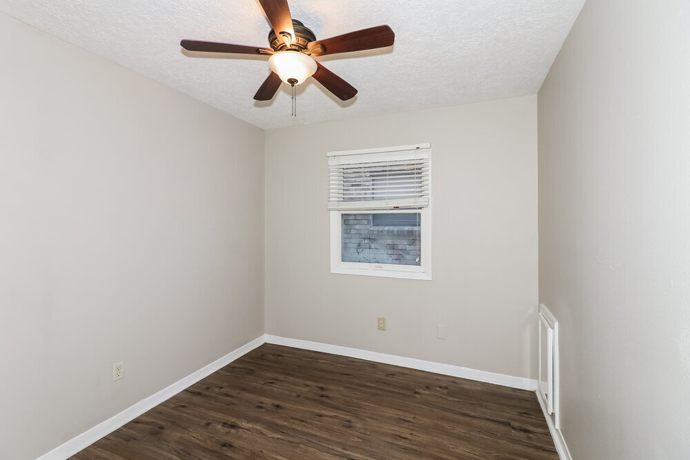 Building Photo - 1611 Bodart Cir