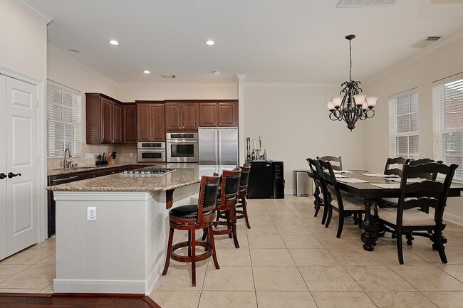 Building Photo - 79 History Row