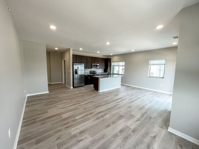 Building Photo - Horizon Ridge