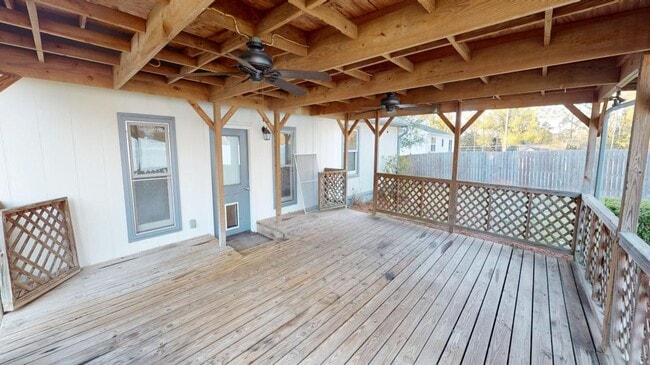 Building Photo - 112 Oakland Dr