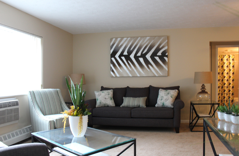 Living Room - Edgewater Landing