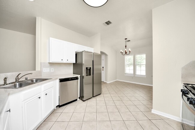 Building Photo - 5114 Santrey Dr