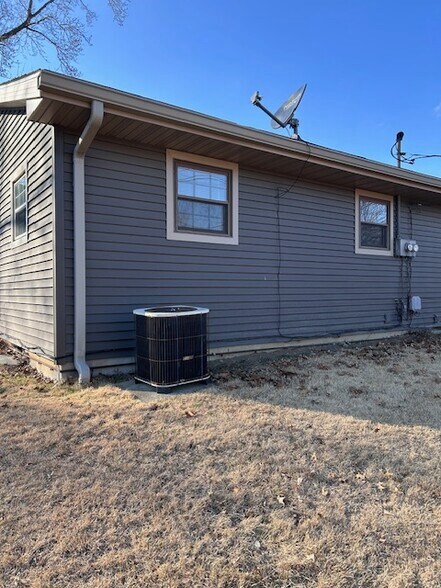 Building Photo - 56 Westminster Rd