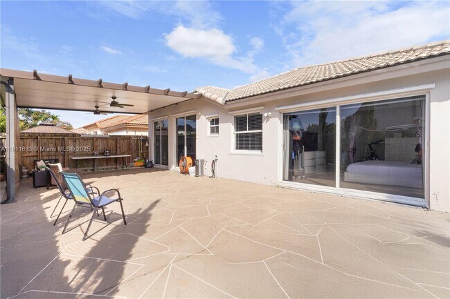 Building Photo - 8218 SW 163rd Pl