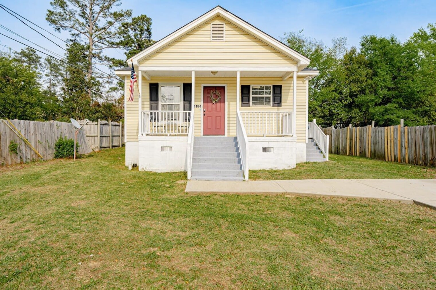 Building Photo - 4104 Ridgewood Ave