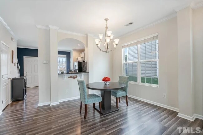 Building Photo - 866 Cupola Dr