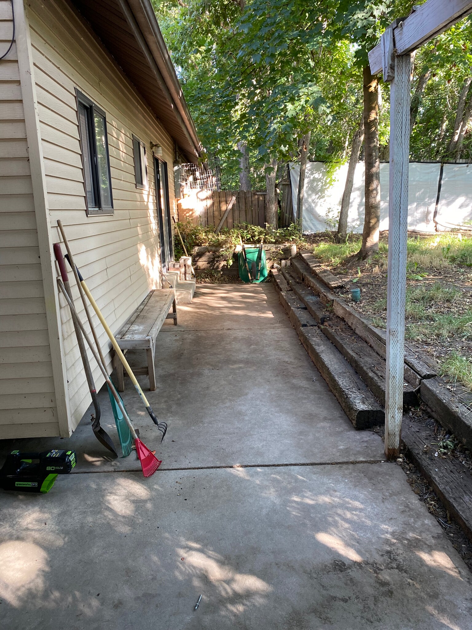 Back Patio - 4613 Porter Ave