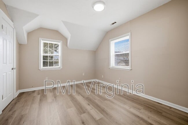 Building Photo - 9 Decatur St