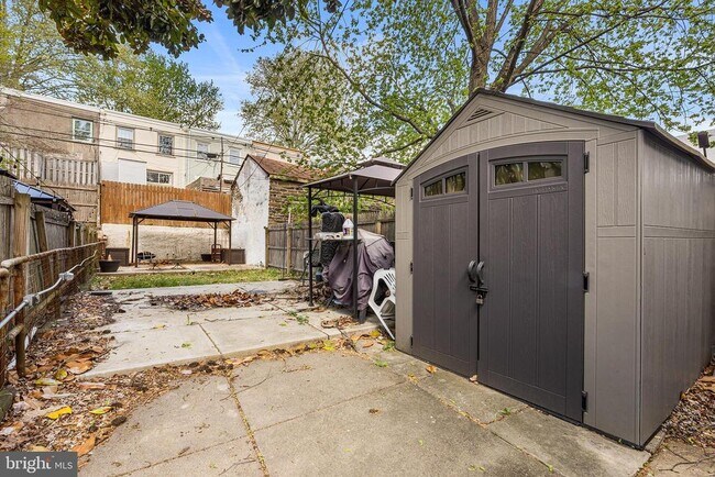 Building Photo - 345 W Mt Pleasant Ave