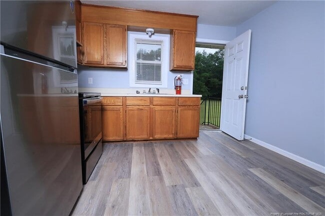 Building Photo - 615 Johnson St