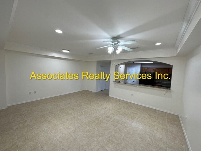 Building Photo - LOOK! Hot on the market! Spacious 2 bedroom condo in Mallorca Square! LOOK!