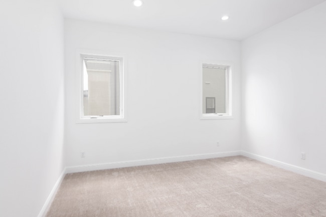 Building Photo - 20268 Albion Wy