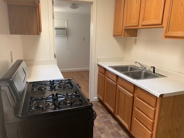 Building Photo - 120 N Wilbur