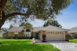 Building Photo - 1435 Spring Ridge Cir