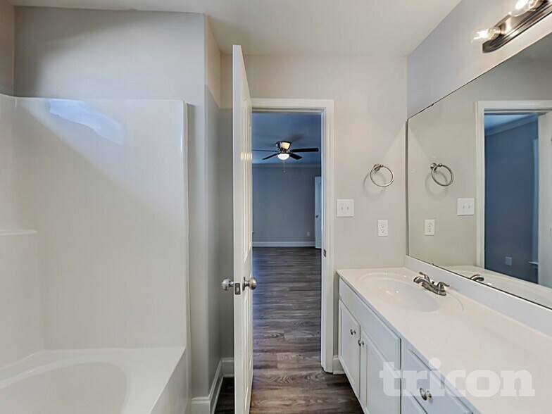 Building Photo - 4818 Samuel Richard St