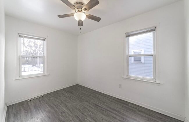 Building Photo - 2267 Tennessee St