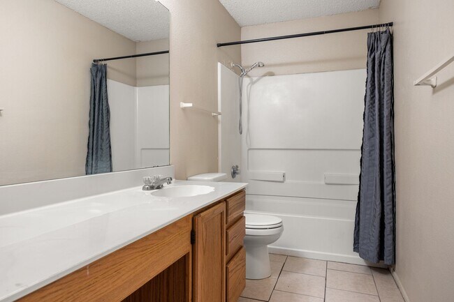 Building Photo - Large Open Floor Plan in Longs Creek!!!