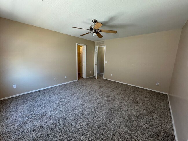 Building Photo - Large home with great sized kitchen and loft!