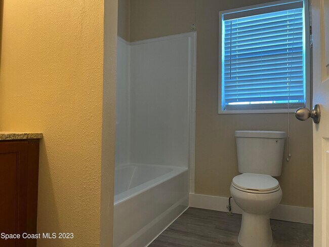 Building Photo - 7050 Bismark Rd