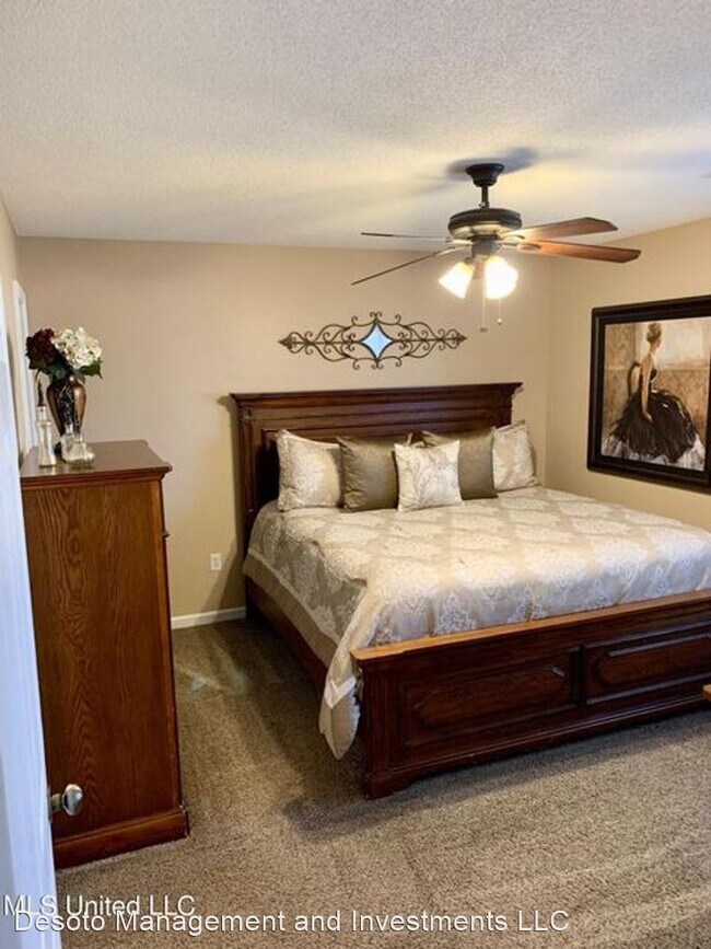 Building Photo - 3 br, 2 bath House - 5693 Kaitlyn Drive