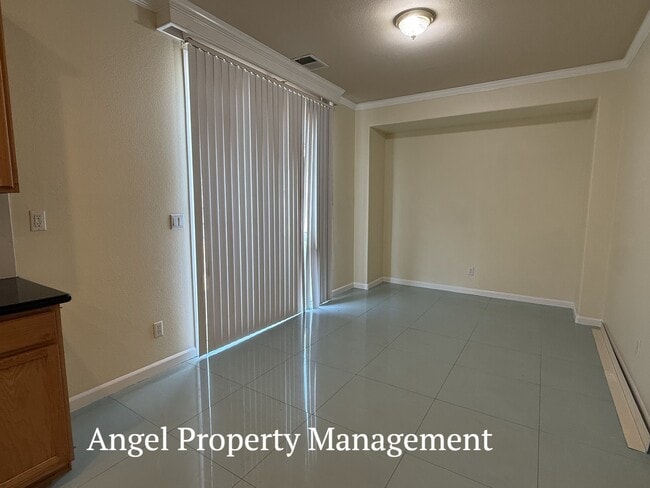 Building Photo - 5301 Nectar Cir