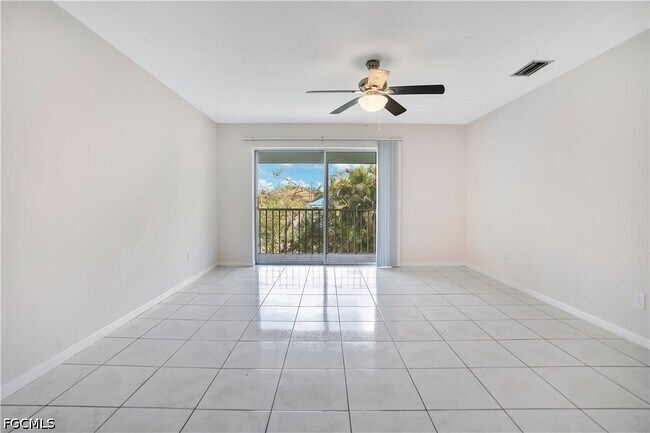 Building Photo - 203 SE 15th Pl