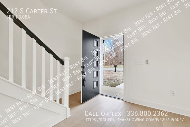 Building Photo - 212 S Carter St