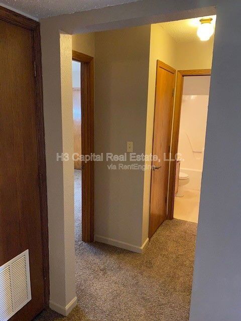 Building Photo - 2 Georgetown Dr