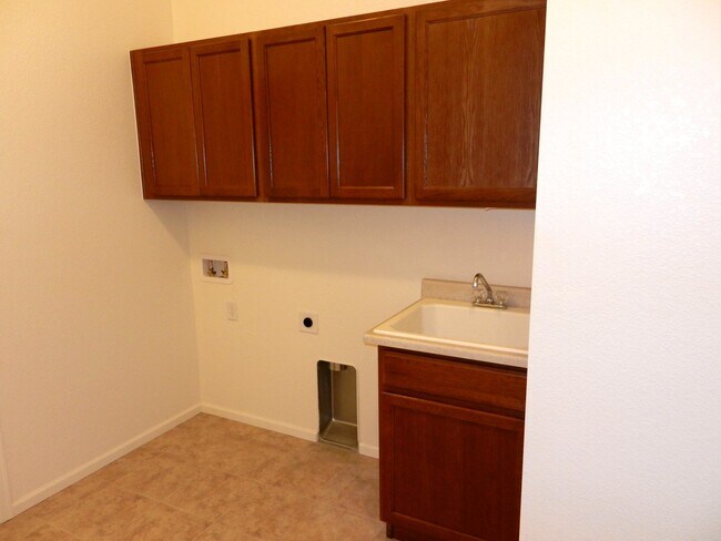 Building Photo - 15435 W 49th Dr