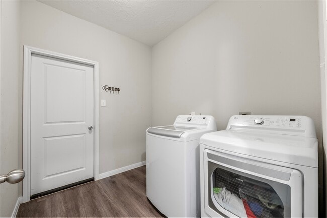 Building Photo - 397 Rd 5102