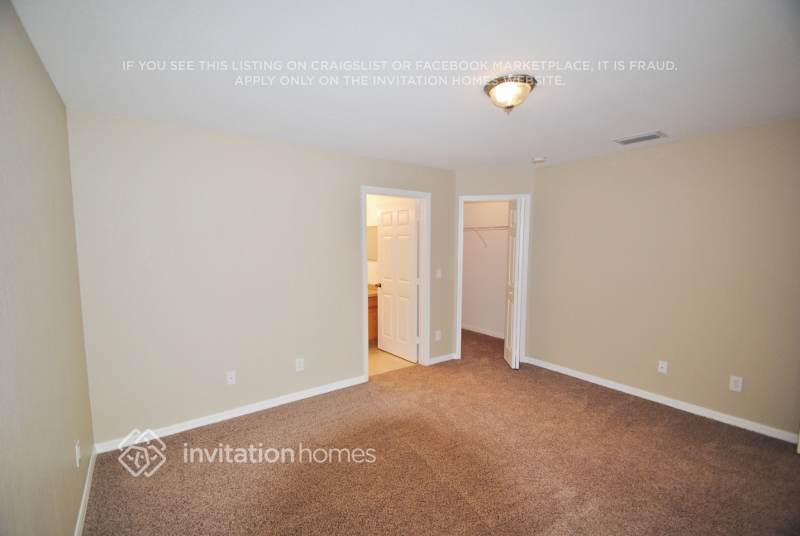 Building Photo - 1148 Wyoming Dr SE