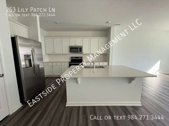 Building Photo - 253 Lily Patch Ln