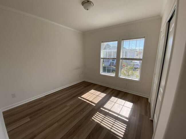 Building Photo - 212 Liberty St