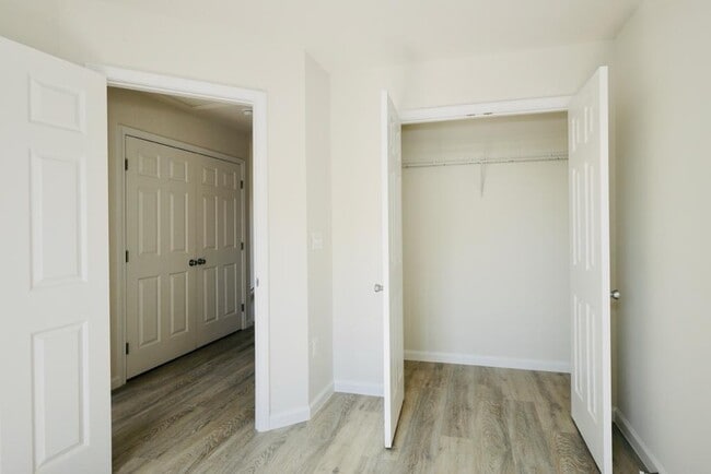 Building Photo - 811 S Cameron St