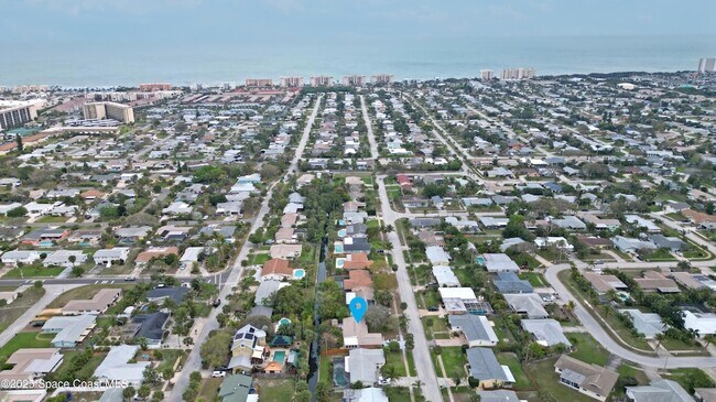 Building Photo - 1202 Yacht Club Blvd