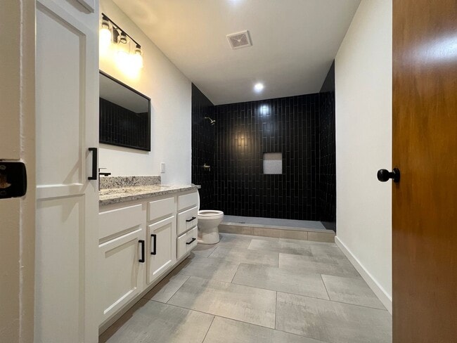 Building Photo - ***Pre-Marketing*** Remodeled 3-Bedroom Ho...